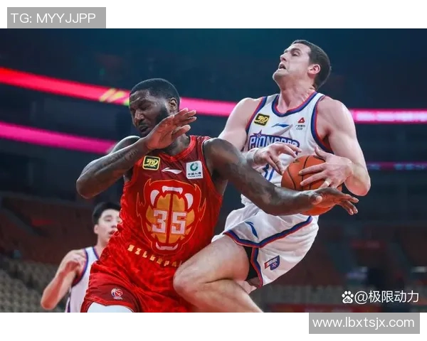 赛后分析深圳篮球队与南京篮球队的战术对决与表现总结 赛后分析深圳篮球队与南京篮球队的战术对决与表现总结