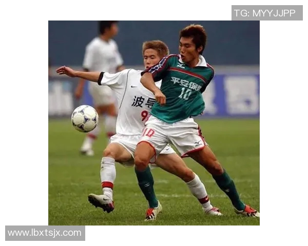 赛后分析:深圳足球队与南京足球队的比赛节奏与战术对比探讨 赛后分析:深圳足球队与南京足球队的比赛节奏与战术对比探讨