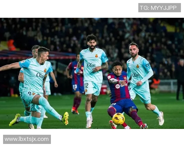 足球明星11号的传奇足迹与他们的辉煌成就盘点