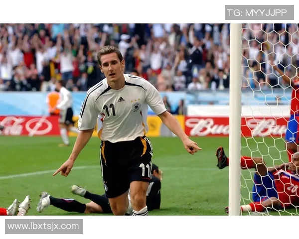 足球明星与伦敦的故事:那些在英伦闪耀的足球巨星名字揭秘