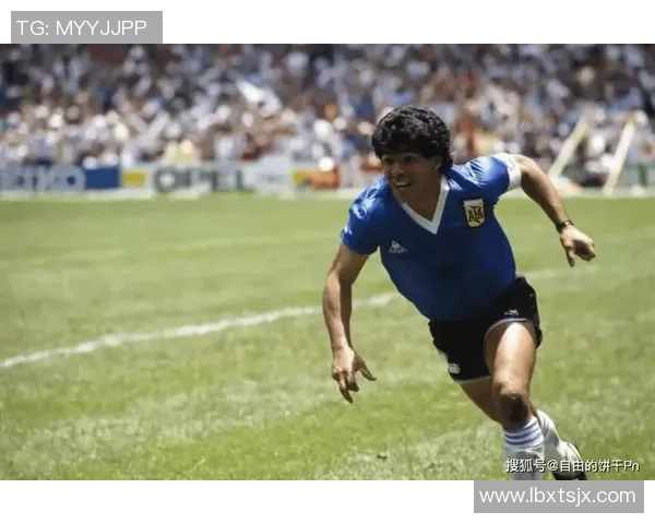 足球明星复刻高清图片展现经典瞬间与球场风采 足球明星复刻高清图片展现经典瞬间与球场风采