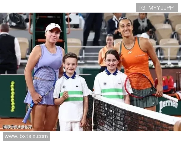 足球明星妻子索菲亚的生活与成就全景介绍 足球明星妻子索菲亚的生活与成就全景介绍