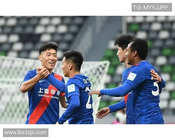 足球明星意外受伤导致瘫痪视频曝光引发球迷热议与心痛