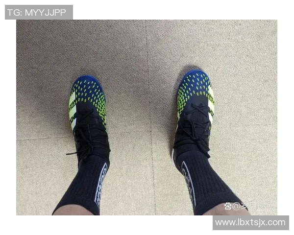 足球明星推荐的顶级运动鞋款式与搭配指南