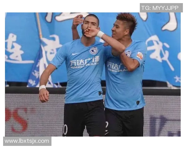 足球明星是否真的存在独狼角色探讨与分析