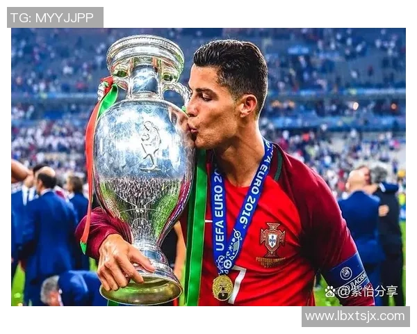 足球明星海报贴膜让你的房间瞬间变身为球场氛围的最佳选择