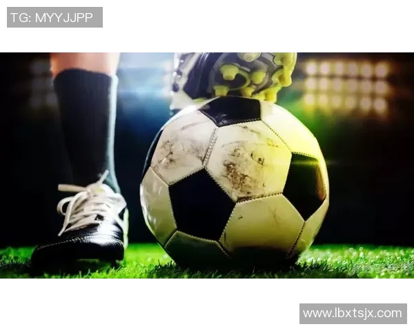 足球明星站岗风采展示图集领略球场英雄的别样魅力与风范 足球明星站岗风采展示图集领略球场英雄的别样魅力与风范